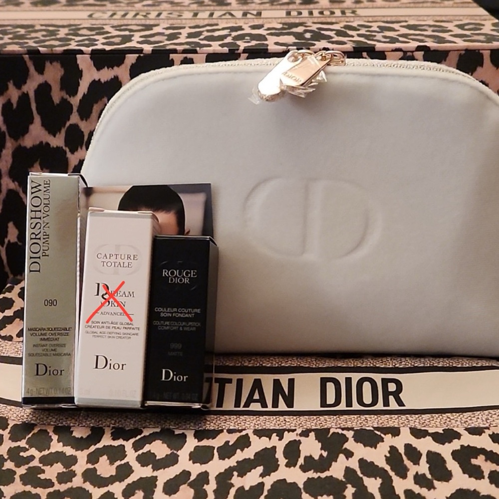 NEW Christian Dior Makeup Bag & Samples
